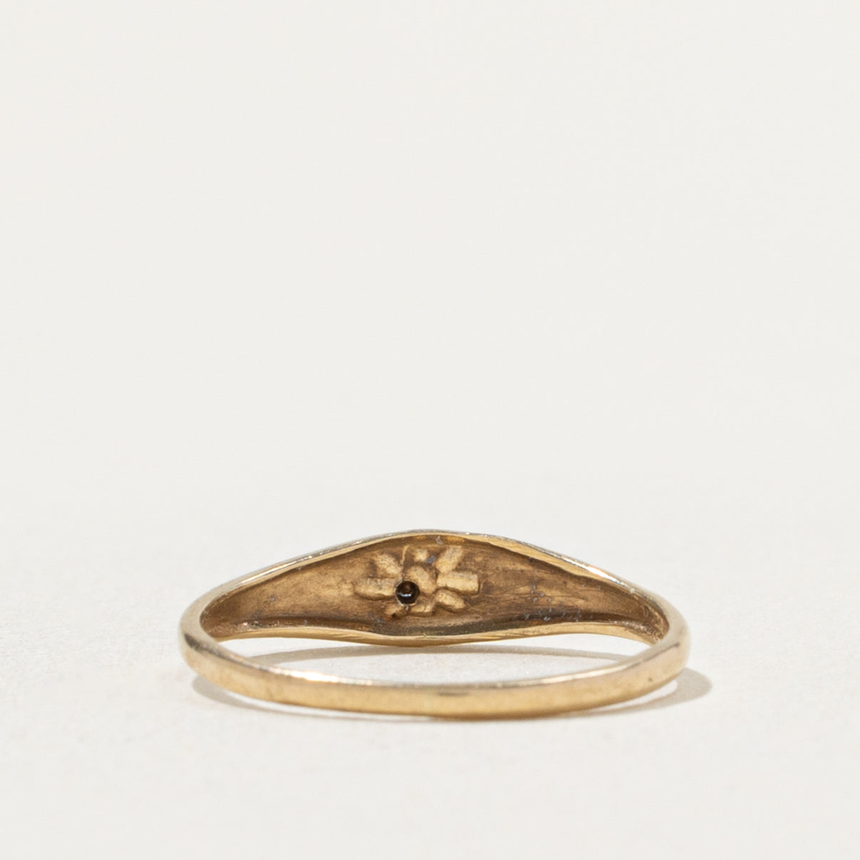 10k Star Set Diamond Tapered Ring | SZ 3