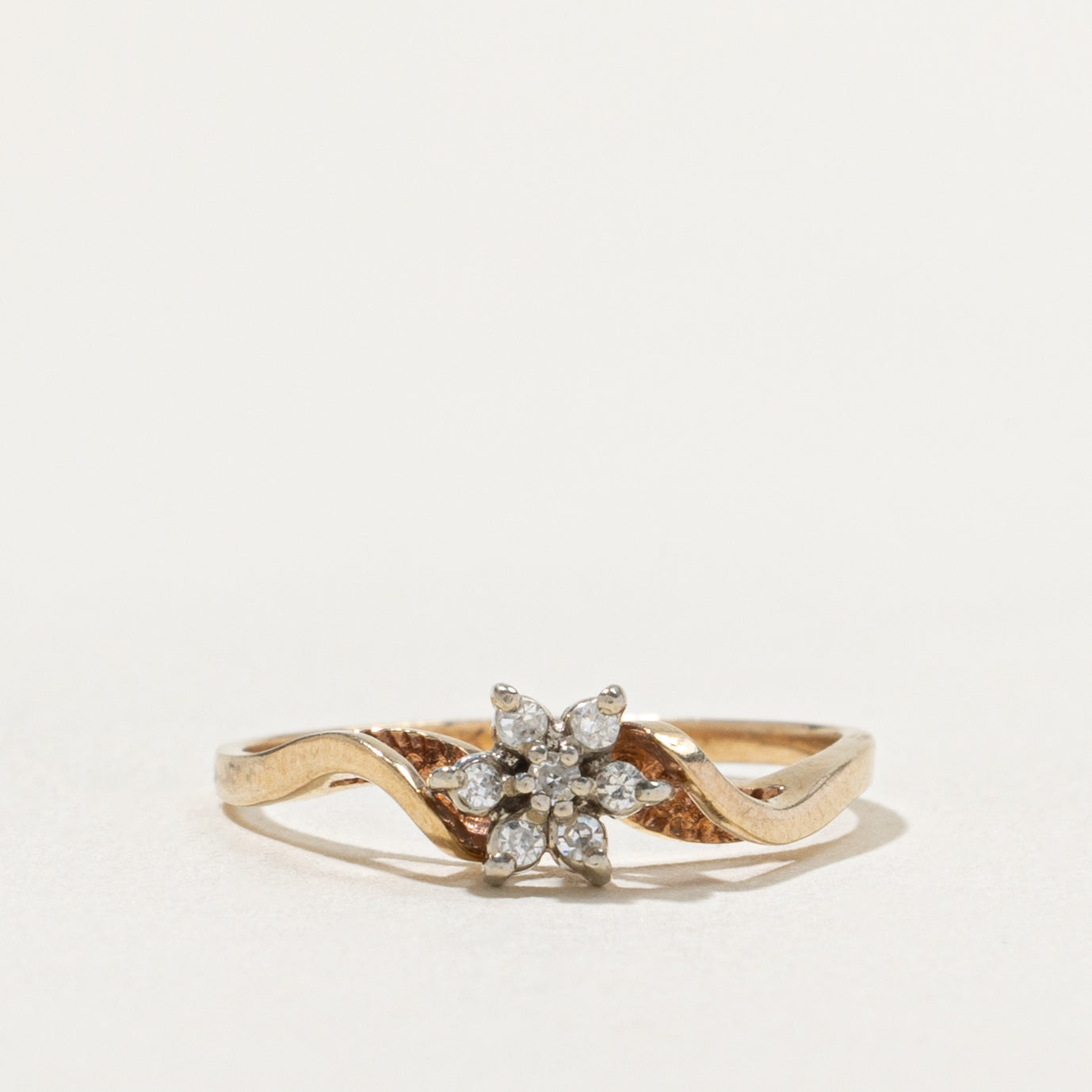 10k Diamond Floral Cluster Ring | SZ 5.25