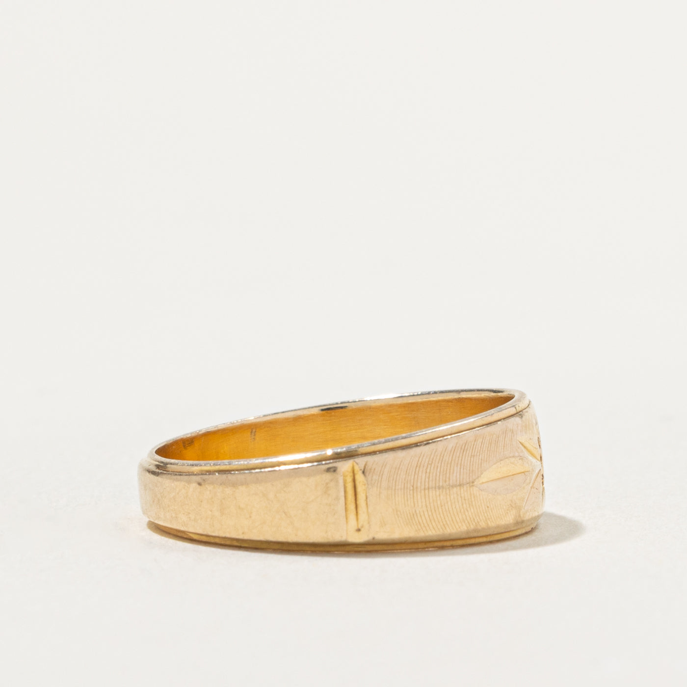 14k Star Set Diamond Band | SZ 8