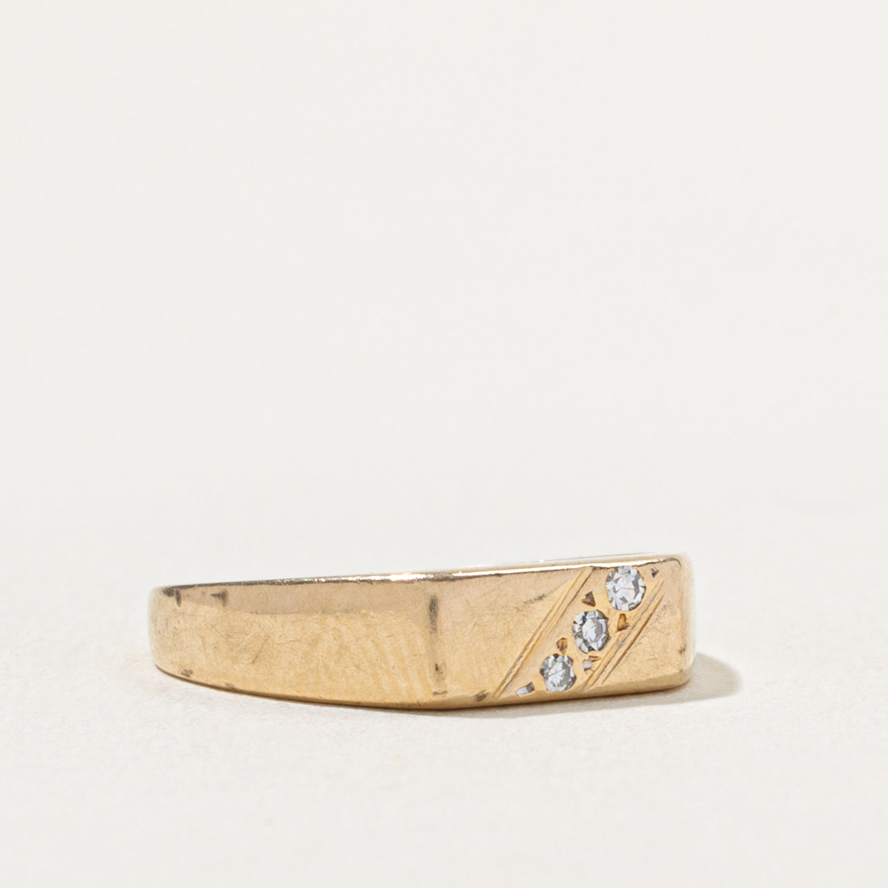 14k Diagonal Diamond Thin Signet Ring | SZ 4.75