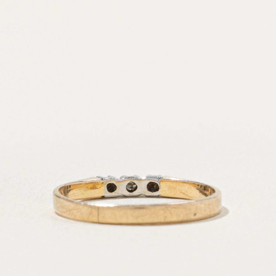 14k Three Stone Diamond Band | SZ 2.5