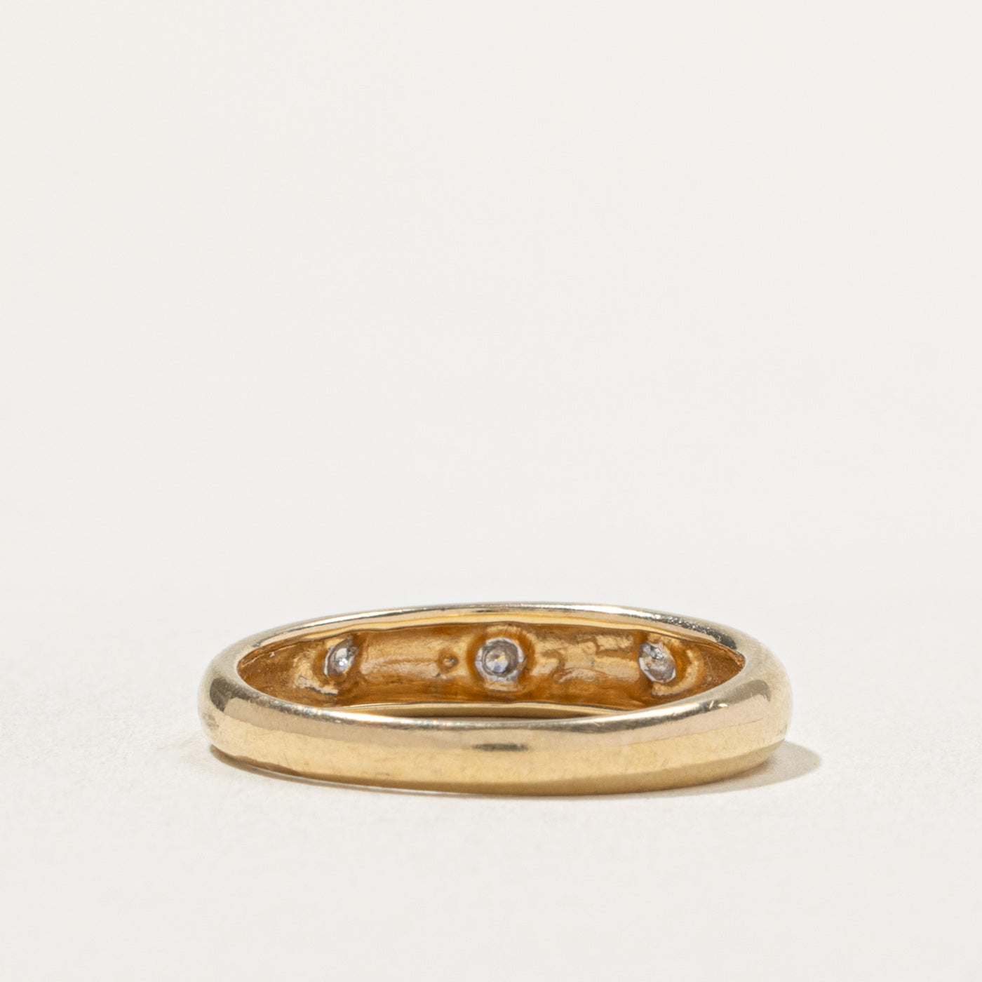 14k Flush Set Diamond Dome Ring | SZ 6.75