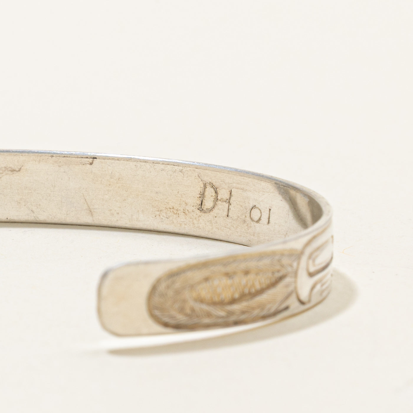 'Ding Hutchingson' Sterling Silver Indigenous Carved Beaver & Eagle Cuff | 5.5"