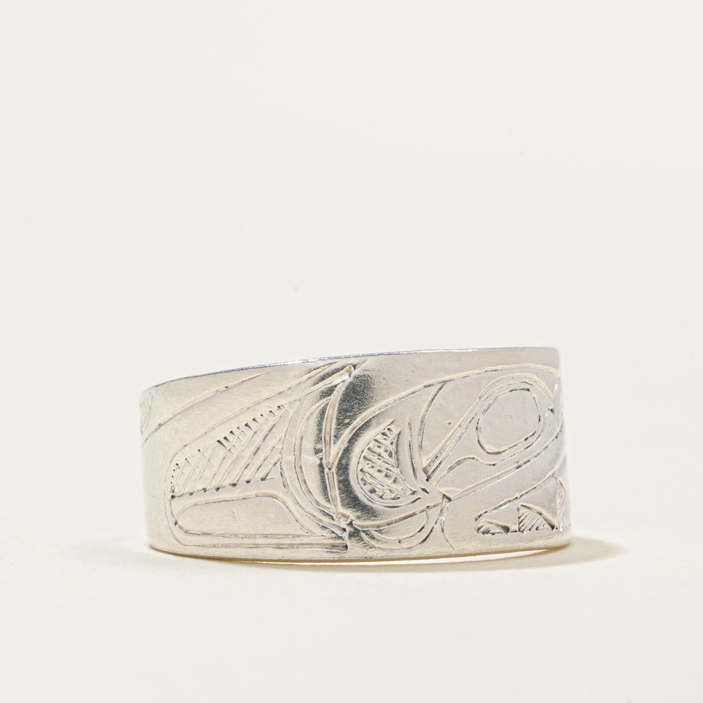 Sterling Silver Indigenous Carved Whale Ring | SZ 6.5