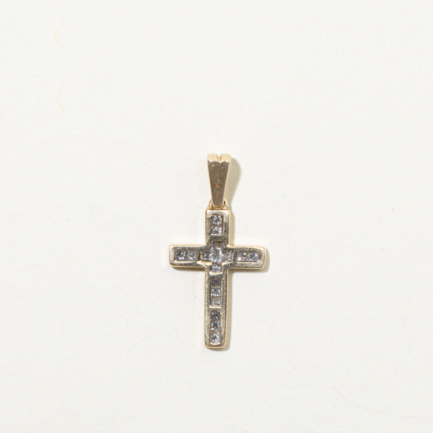 10k Diamond Cross Pendant | 0.10ctw