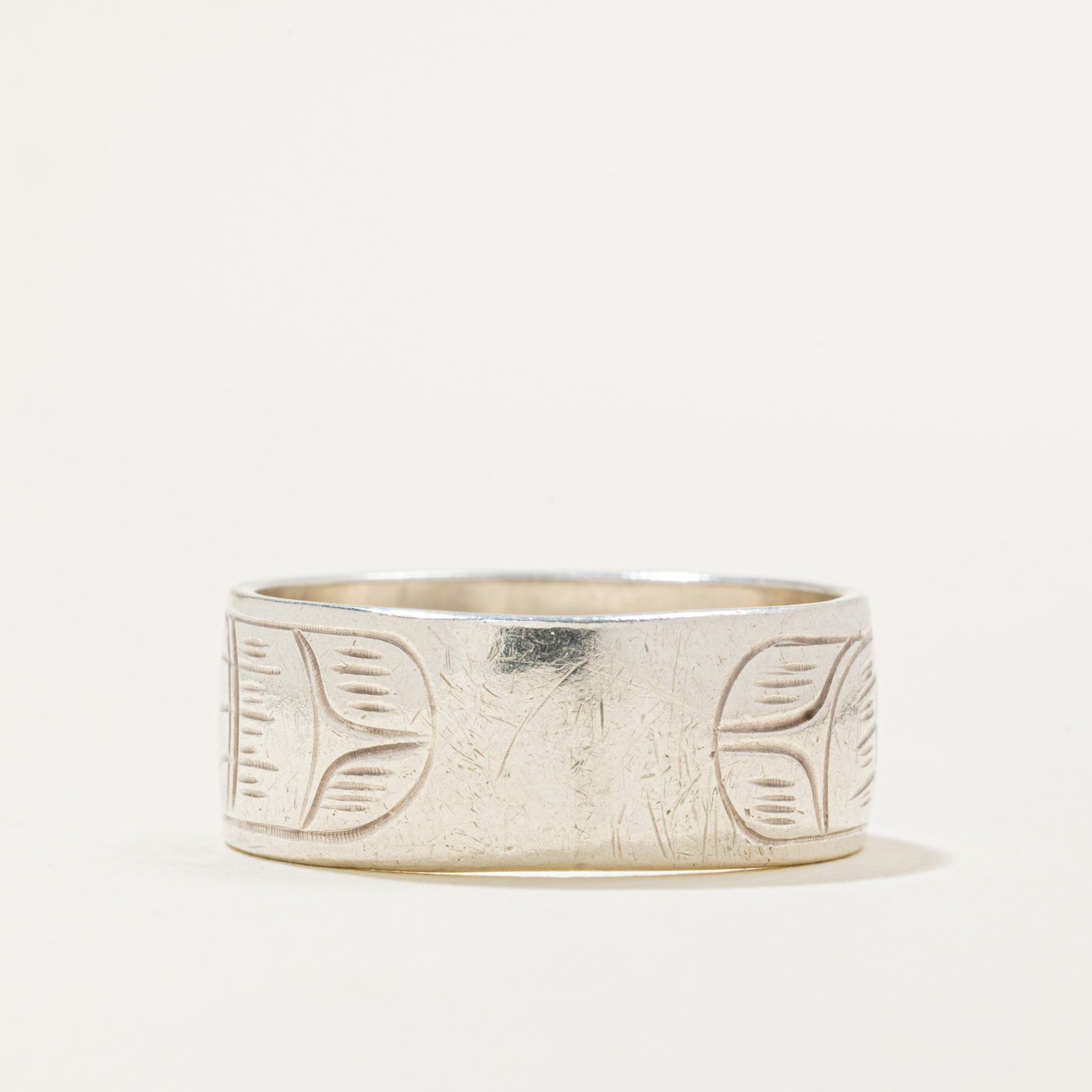 Sterling Silver Indigenous Carved Bear Ring | 10mm | SZ 11.75