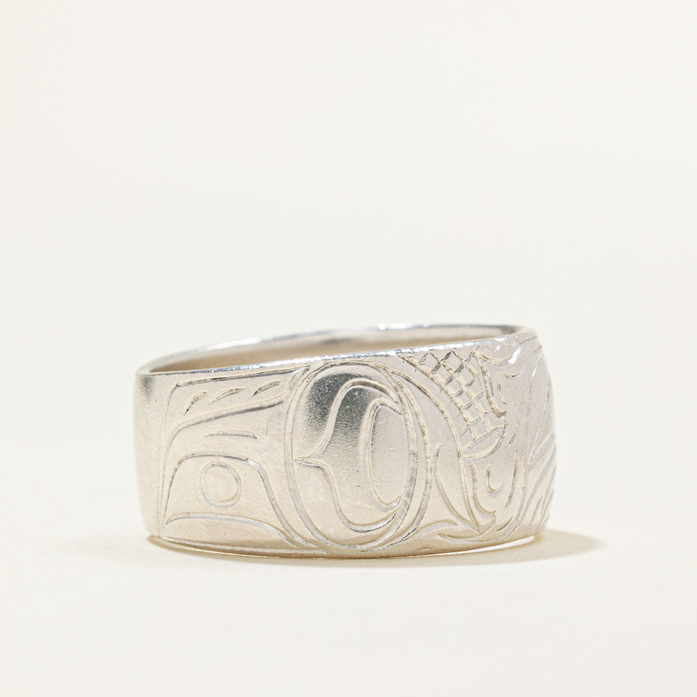 'Nancy Dawson' Sterling Silver Indigenous Carved Eagle Ring | 9.9mm | SZ 7.5