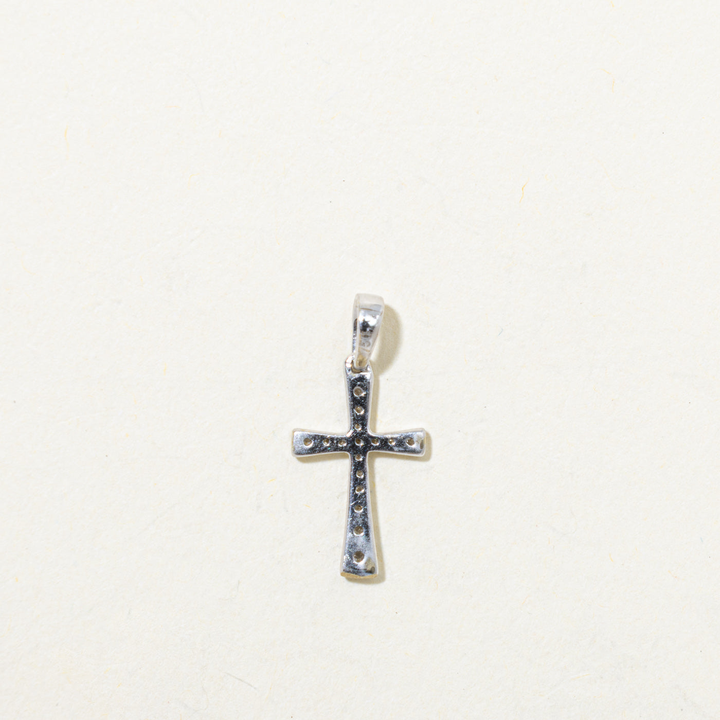 18k Diamond Cross Pendant | 0.07ctw