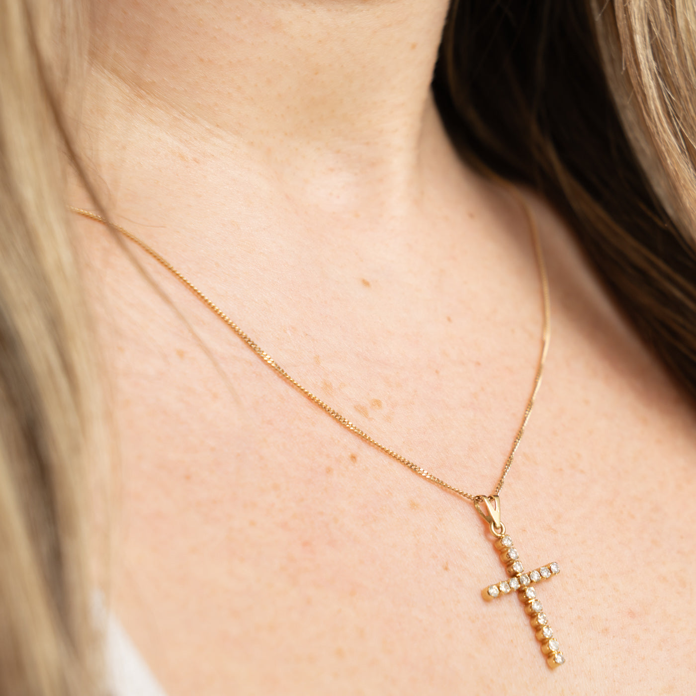 Diamond Cross Pendant | 0.32ctw