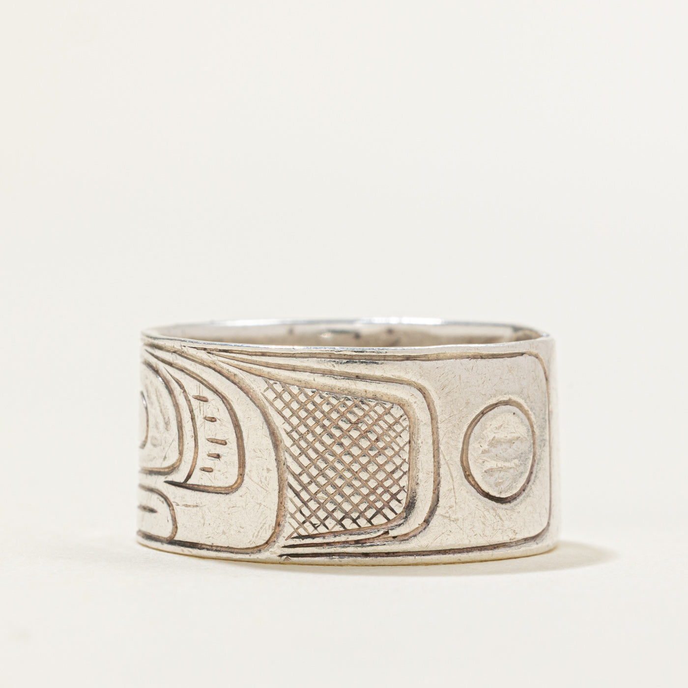 'Dennis Matilpi' Sterling Silver Indigenous Carved Orca Ring | 9.65mm | SZ 6.75