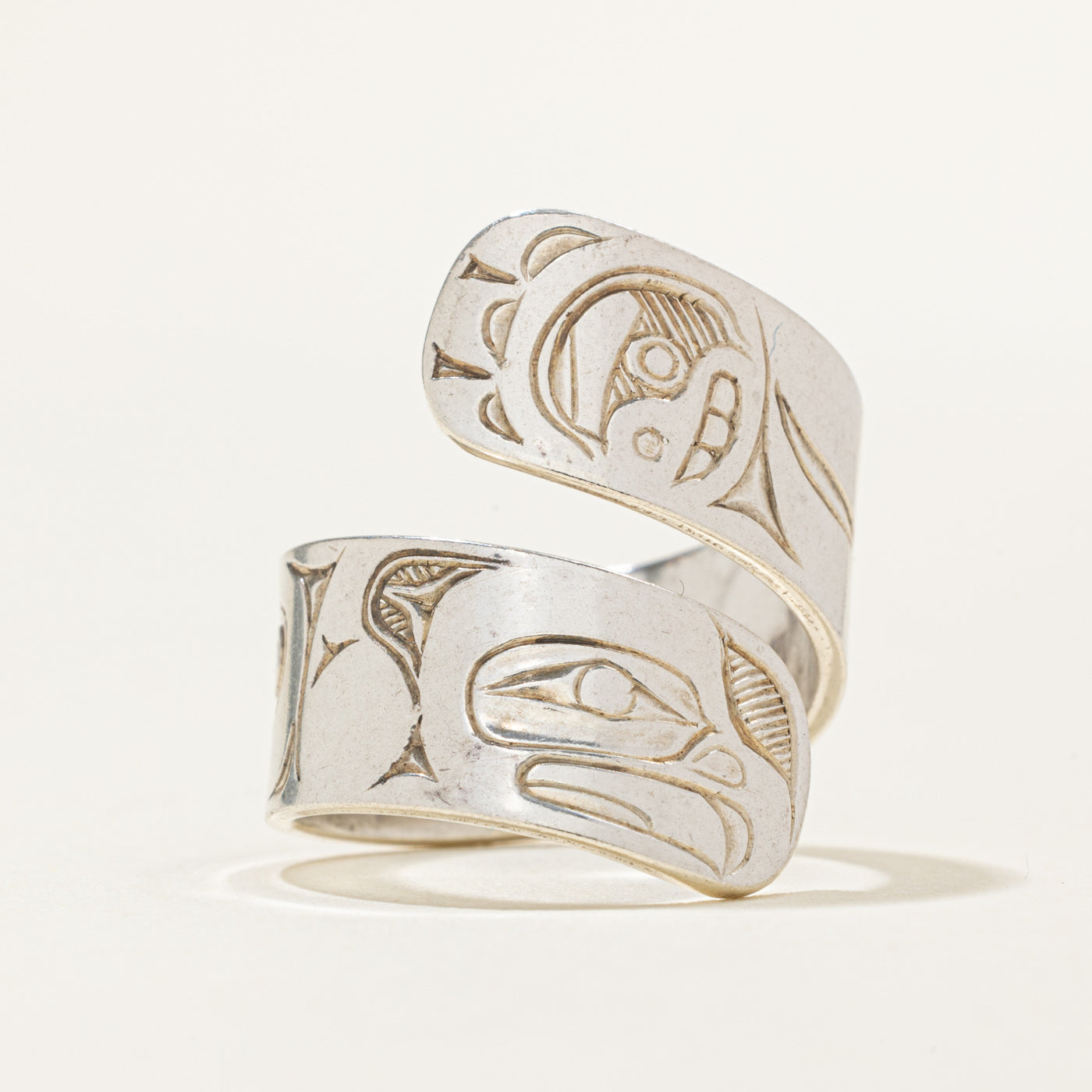 'Derek Wilson' Sterling Silver Indigenous Carved Eagle Bypass Ring | SZ 5.5