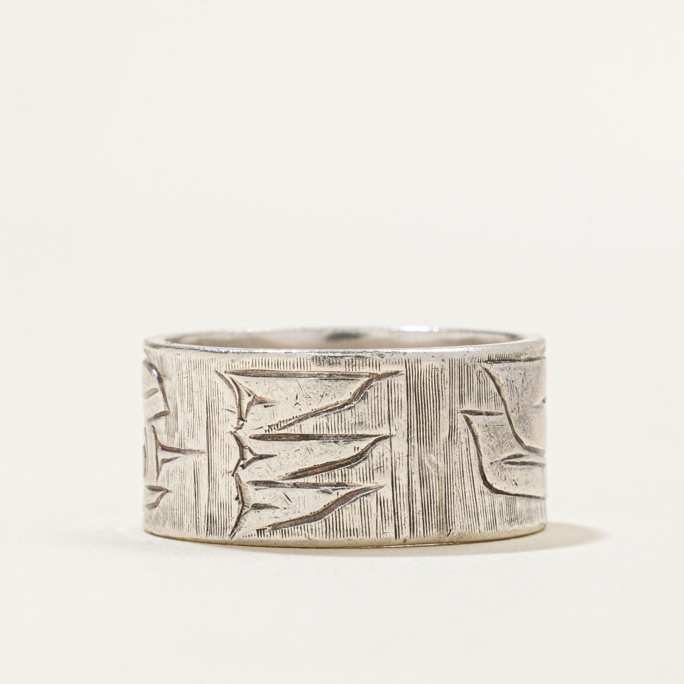 Sterling Silver Indigenous Carved Raven Ring | 10mm | SZ 8.5