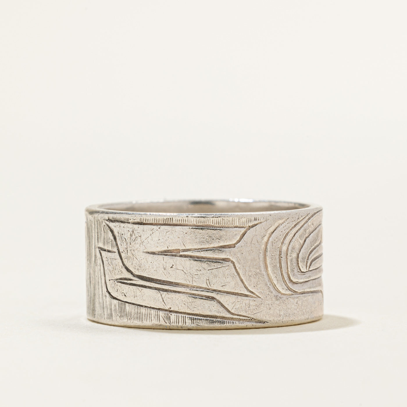 Sterling Silver Indigenous Carved Raven Ring | 10mm | SZ 8.5