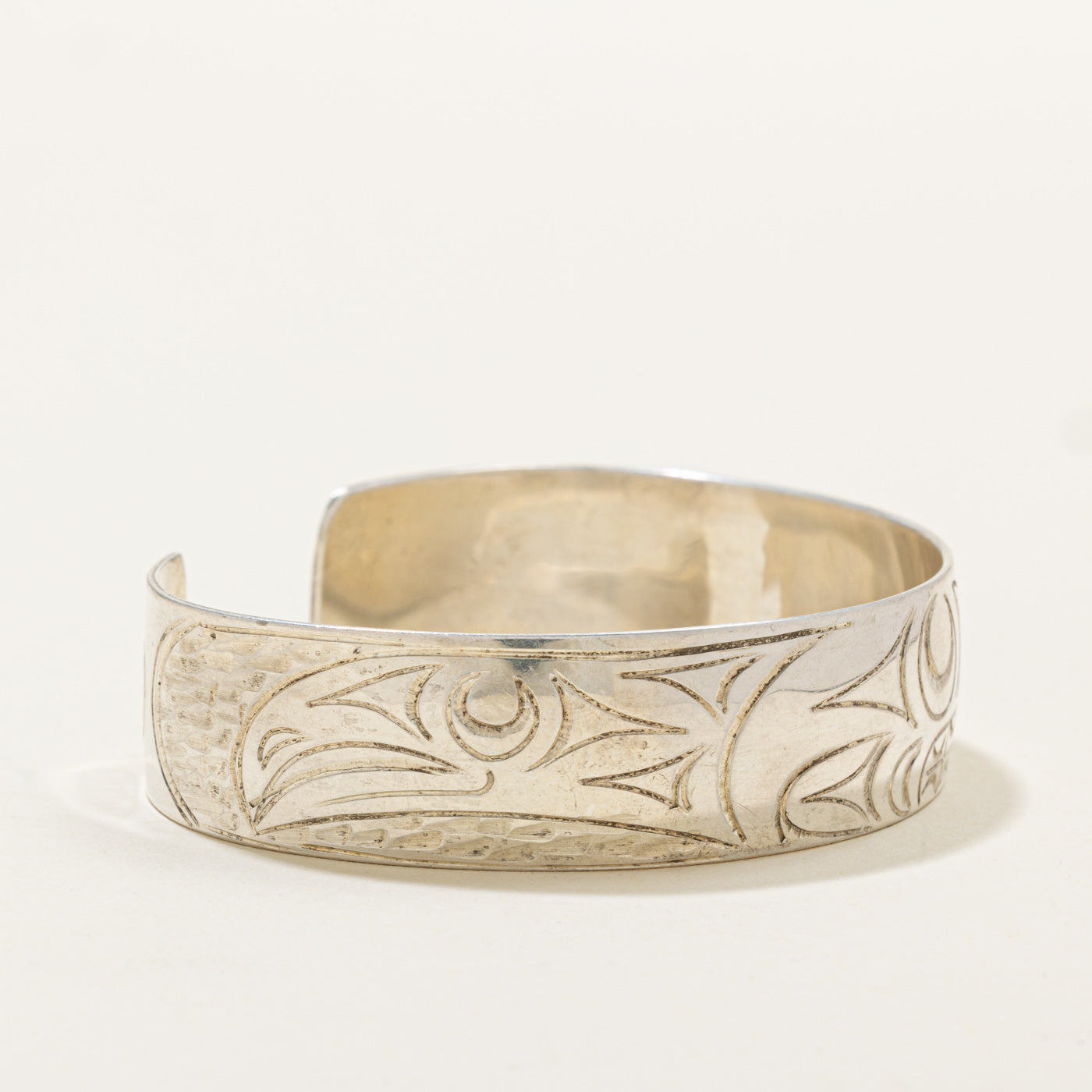'Stuart Pagaduan' Sterling Silver Indigenous Carved Orca Cuff | 6"