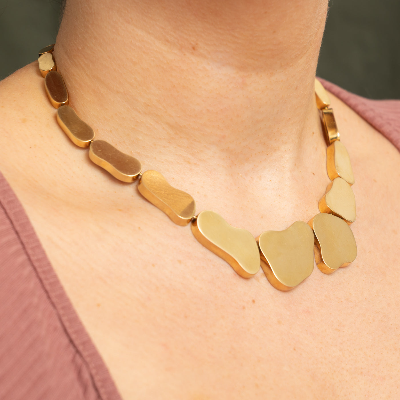 ‘Cavelti’ 18k Lily Pad Necklace | 16.5"