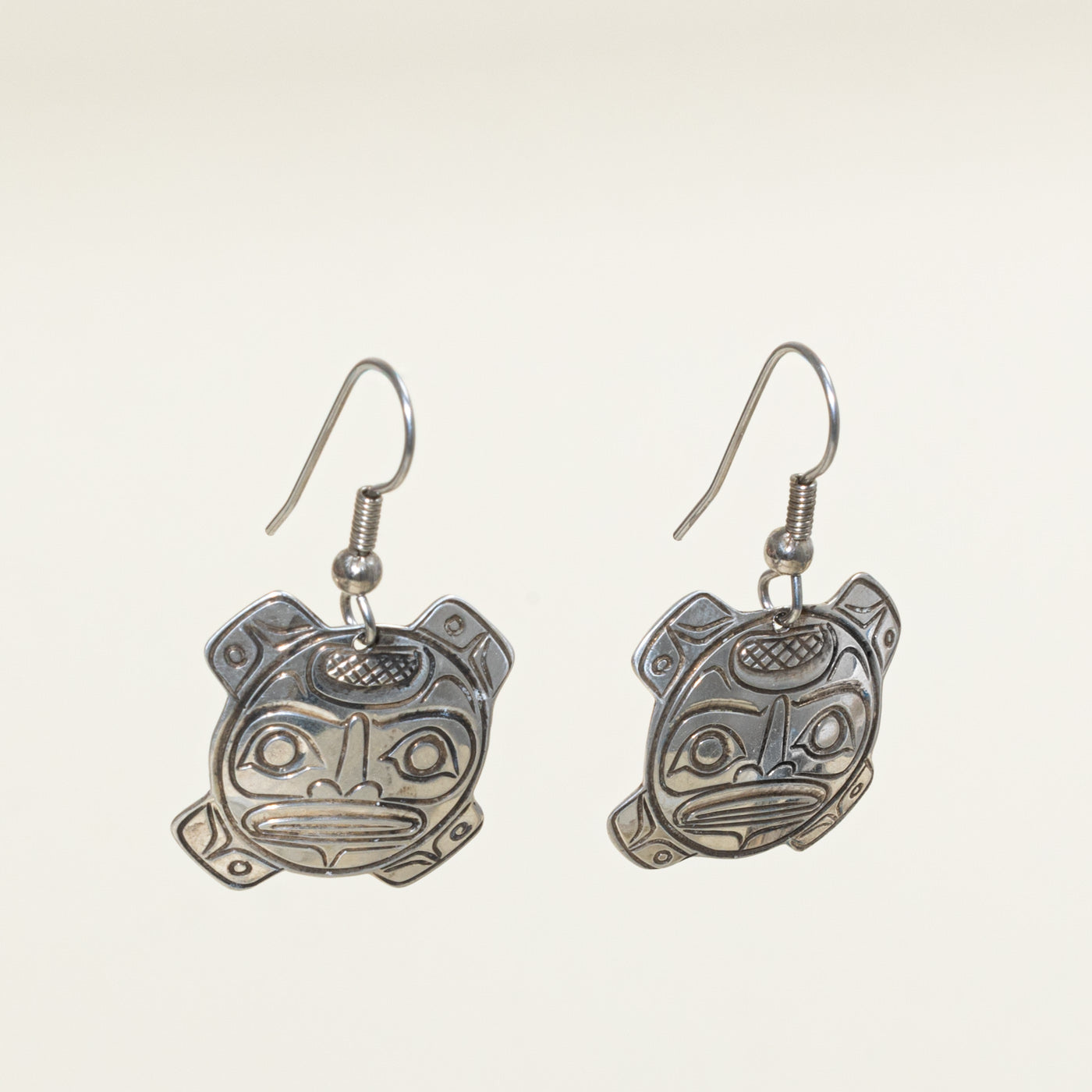 'Travis Henry' Sterling Silver Indigenous Carved Moon Earrings