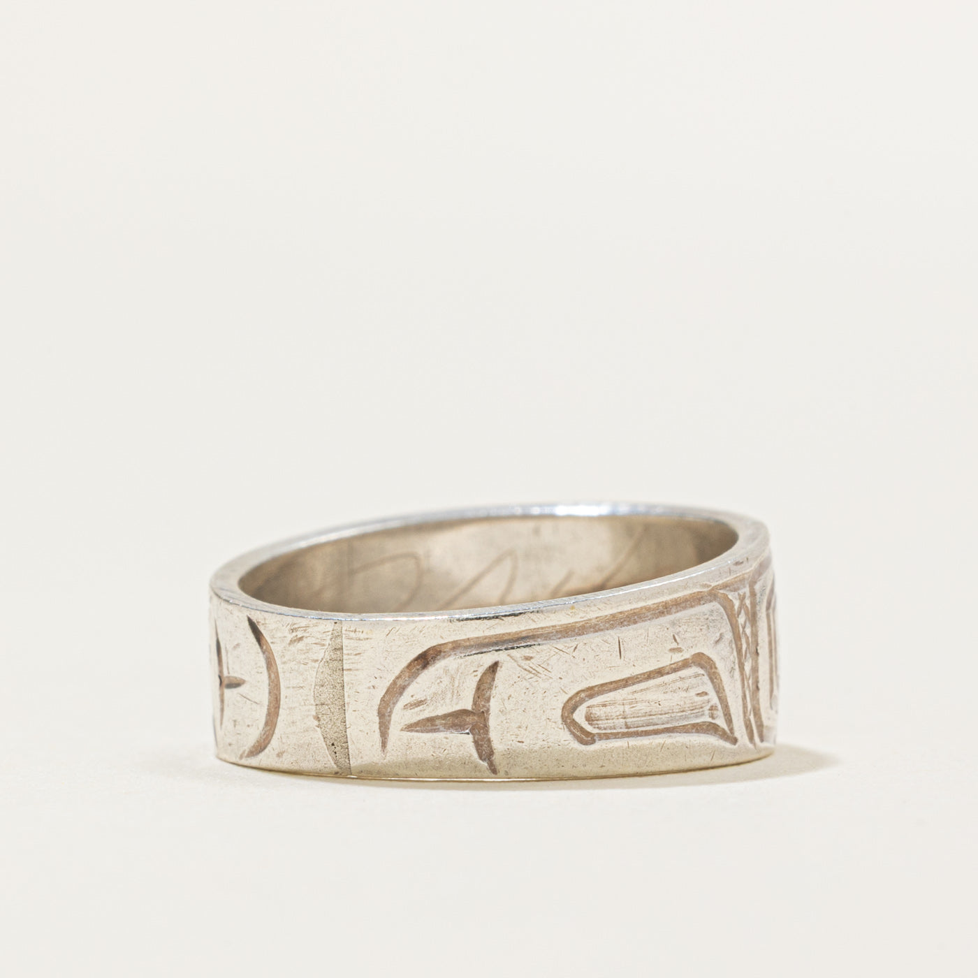 Sterling Silver Indigenous Carved Raven Ring | SZ 4.5