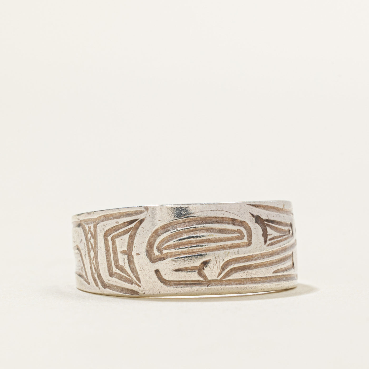 Sterling Silver Indigenous Carved Raven Ring | SZ 4.5
