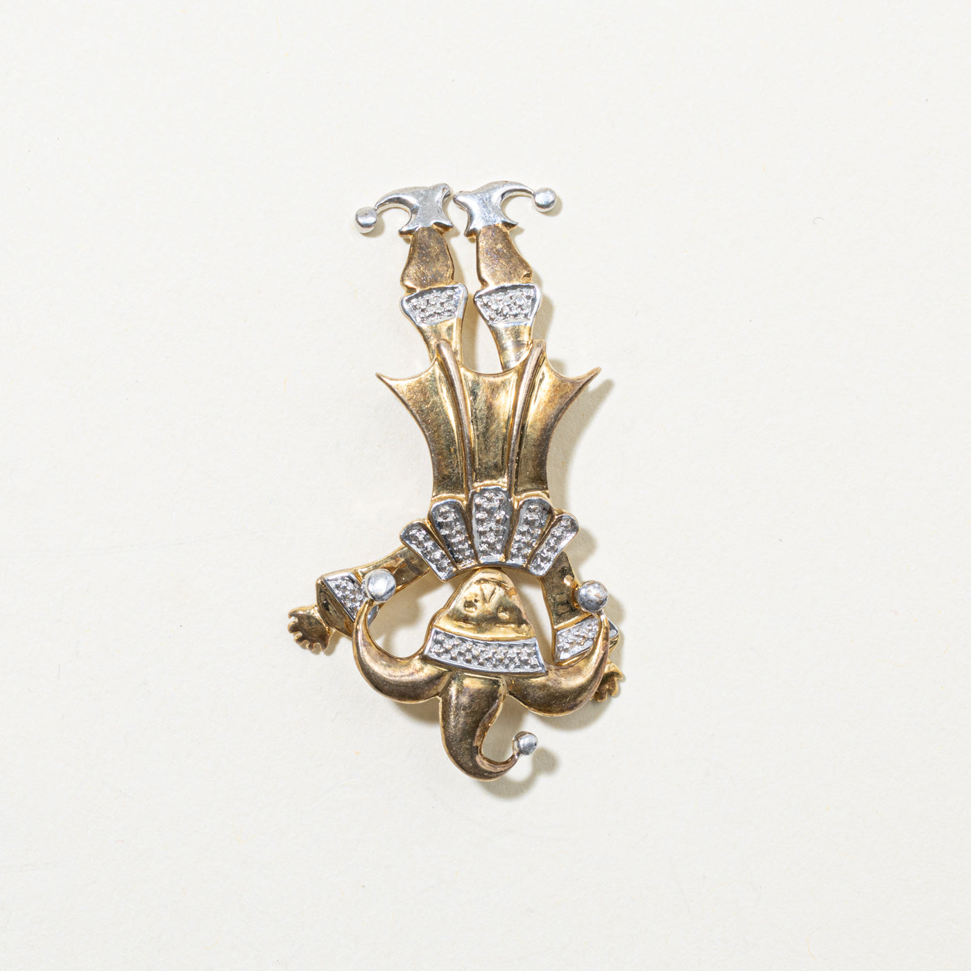 8k Jester Pendant
