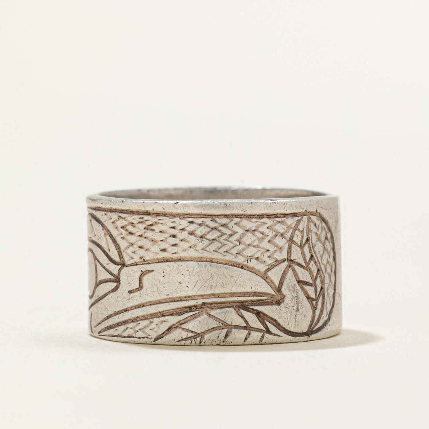 'Ray Dumont' Sterling Silver Indigenous Carved Hummingbird Ring | 10.5mm | SZ 5.5