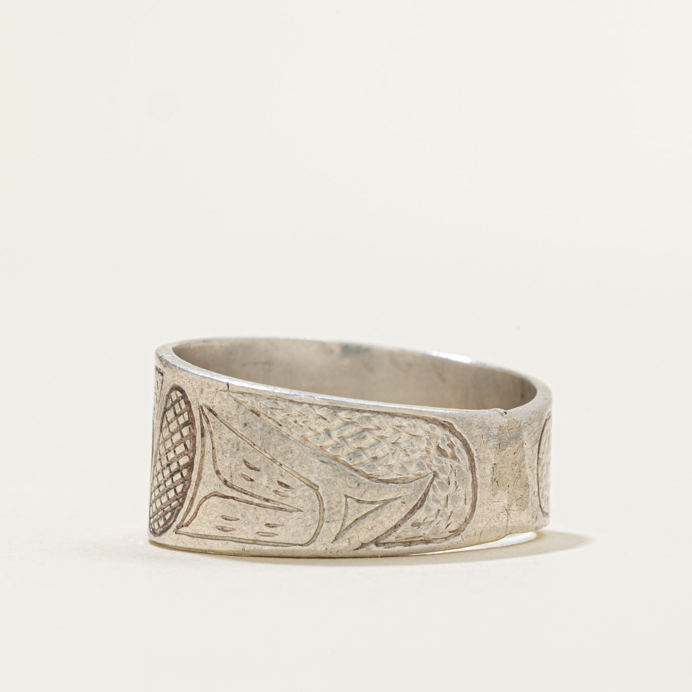 'Ray Dumont' Sterling Silver Indigenous Carved Eagle Ring | SZ 11