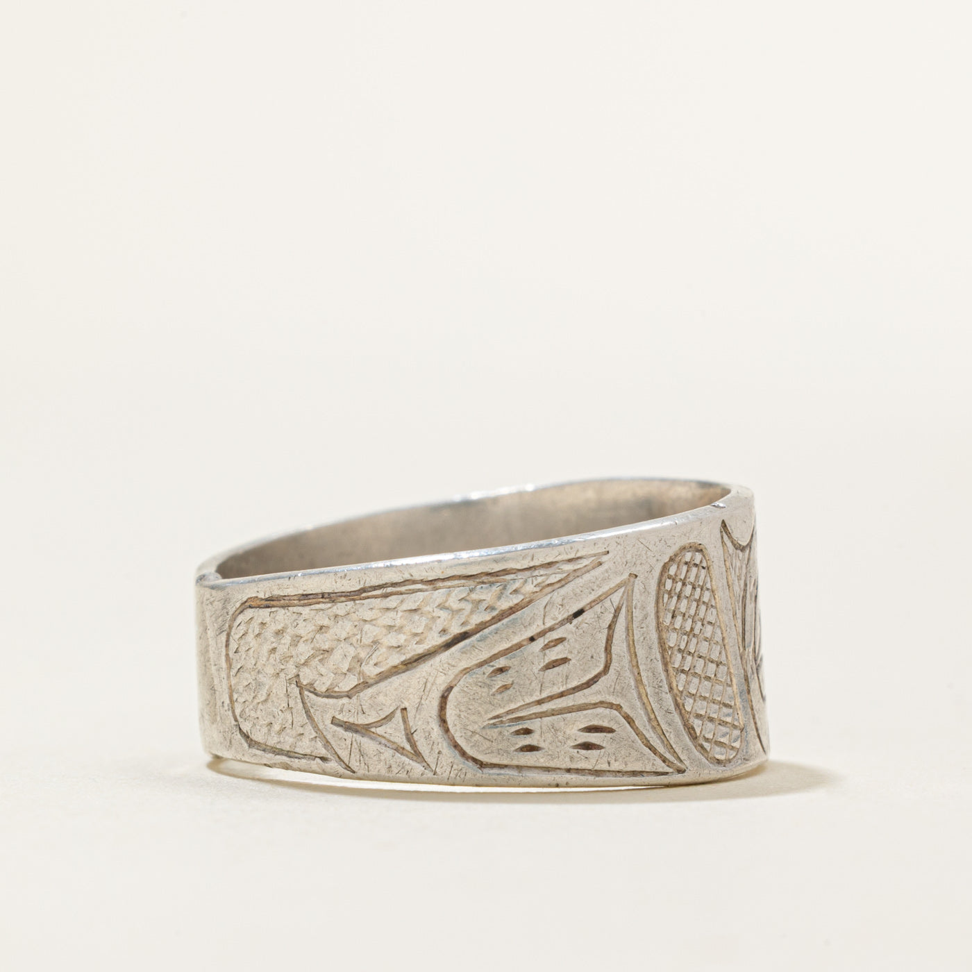 'Ray Dumont' Sterling Silver Indigenous Carved Eagle Ring | SZ 11
