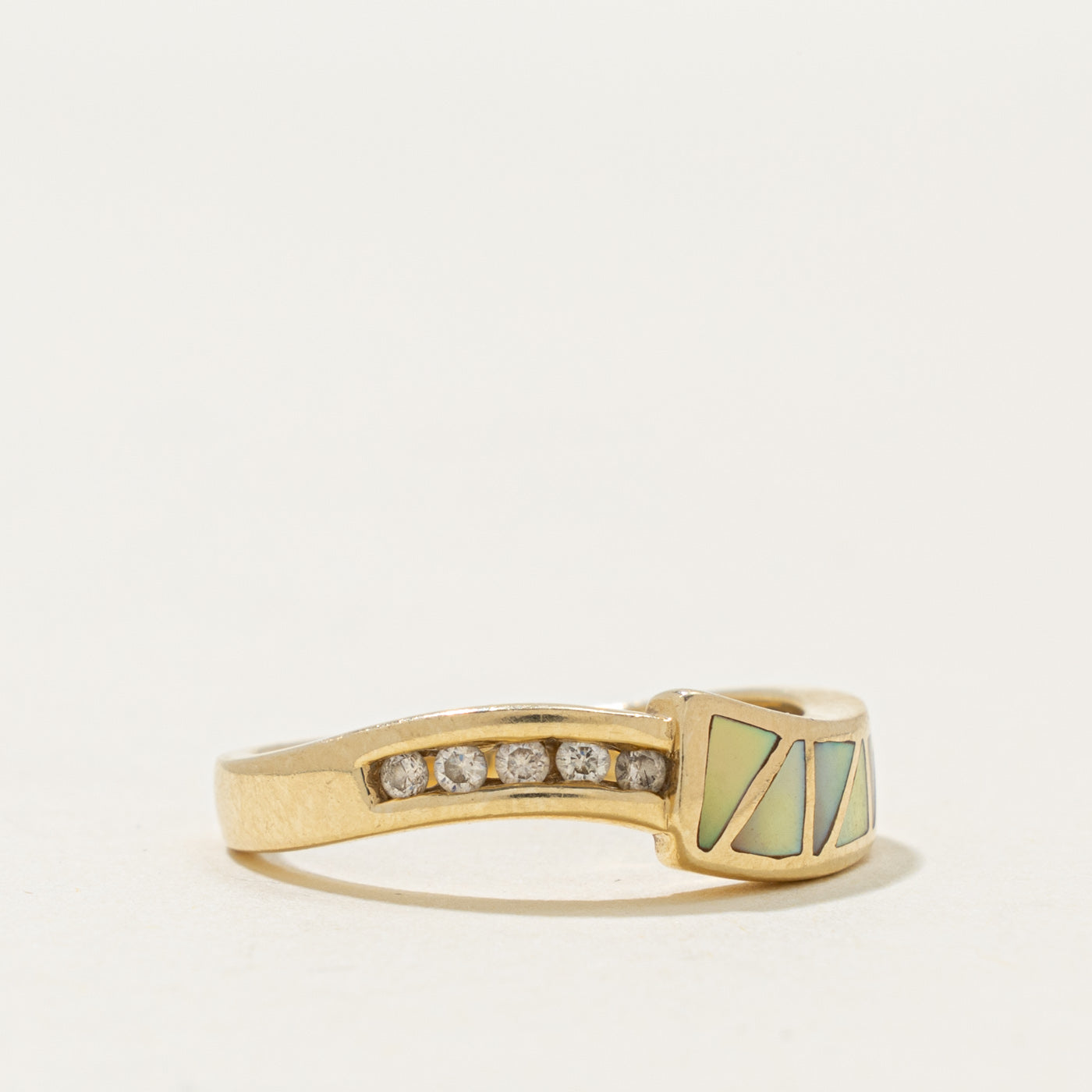 14k Mother of Pearl Inlay & Diamond Ring | 0.15ctw, 0.10ctw | SZ 7.25
