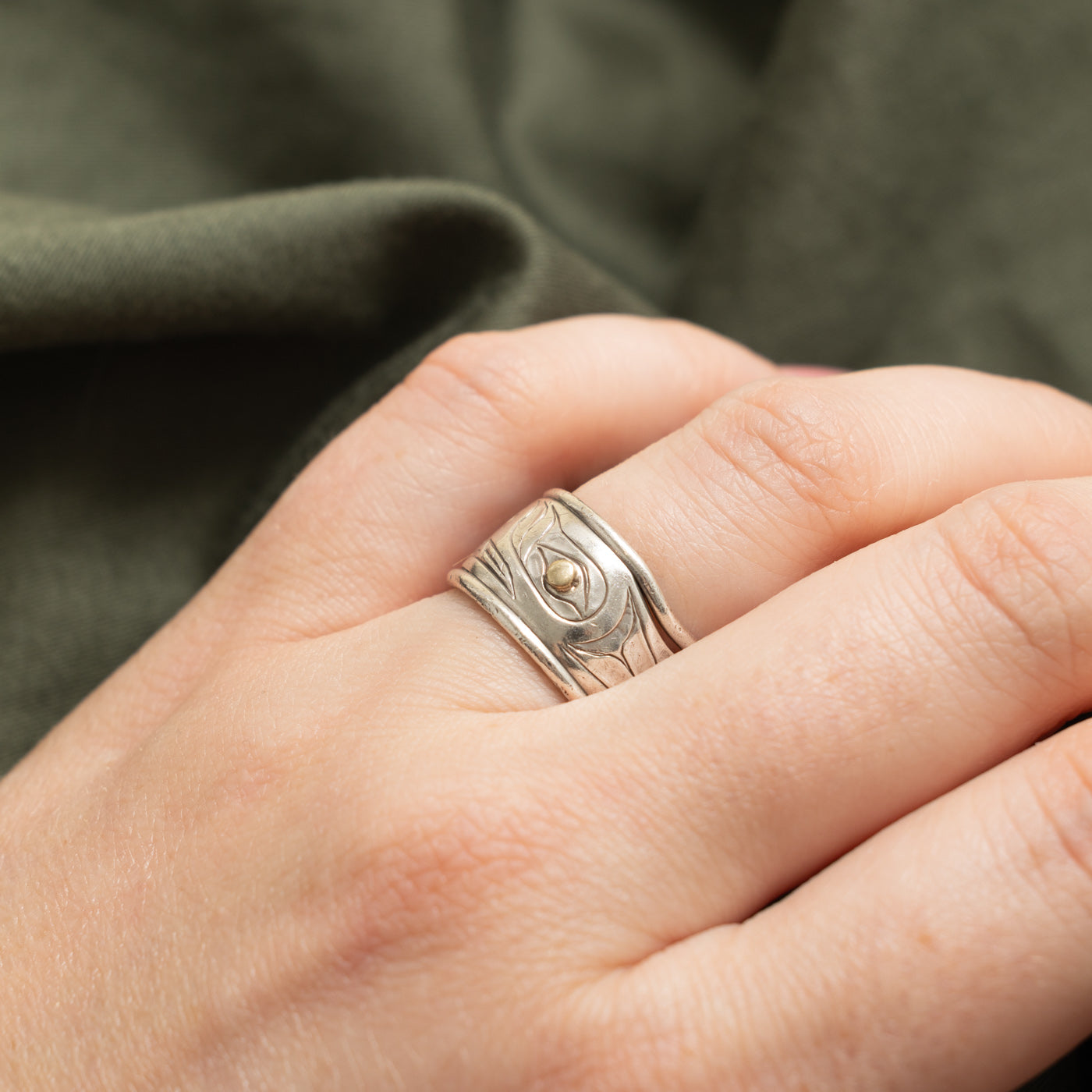 'David Neel' Sterling Silver & 14k Gold Indigenous Bear Ring | 11mm | SZ 6.5
