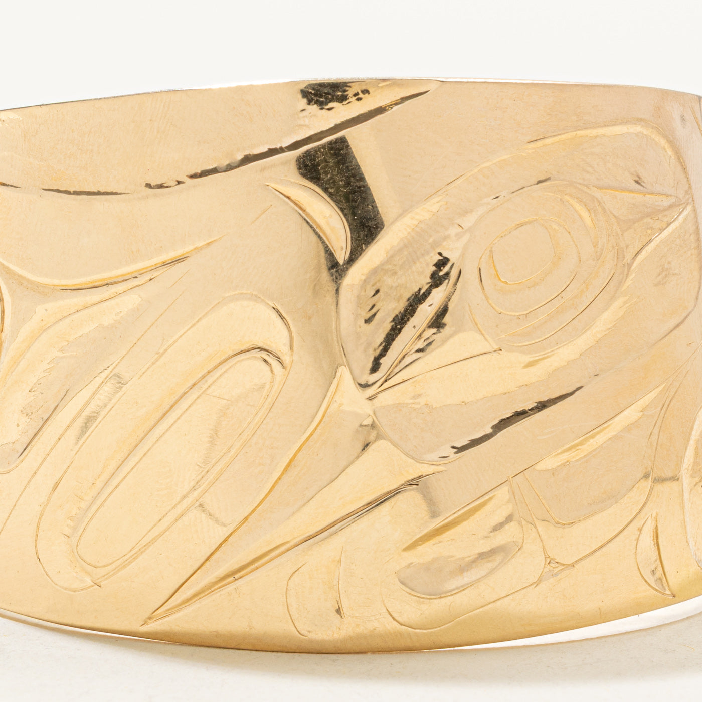 'Alvin Adkins' 18K Indigenous Carved Eagle Cuff | 6"