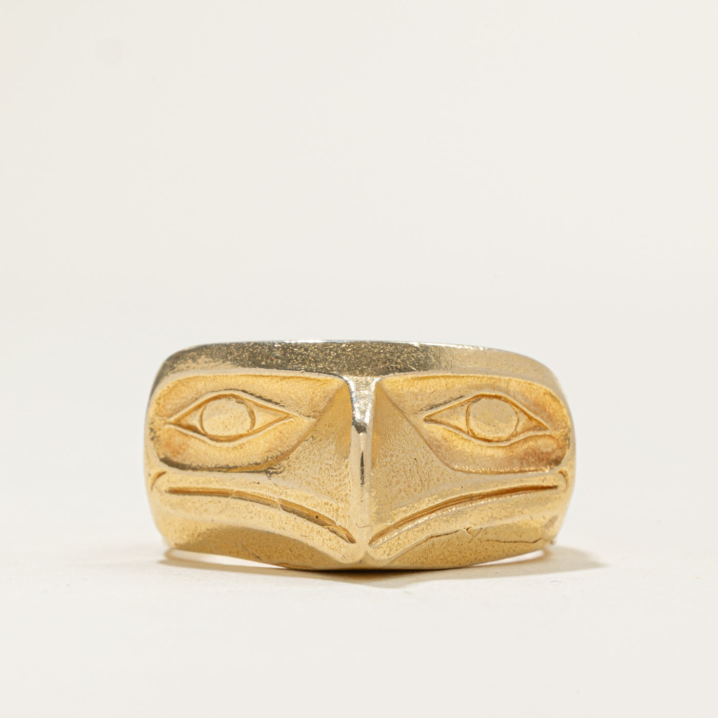 18k Yellow Gold Indigenous Carved Raven Ring | SZ 12.75