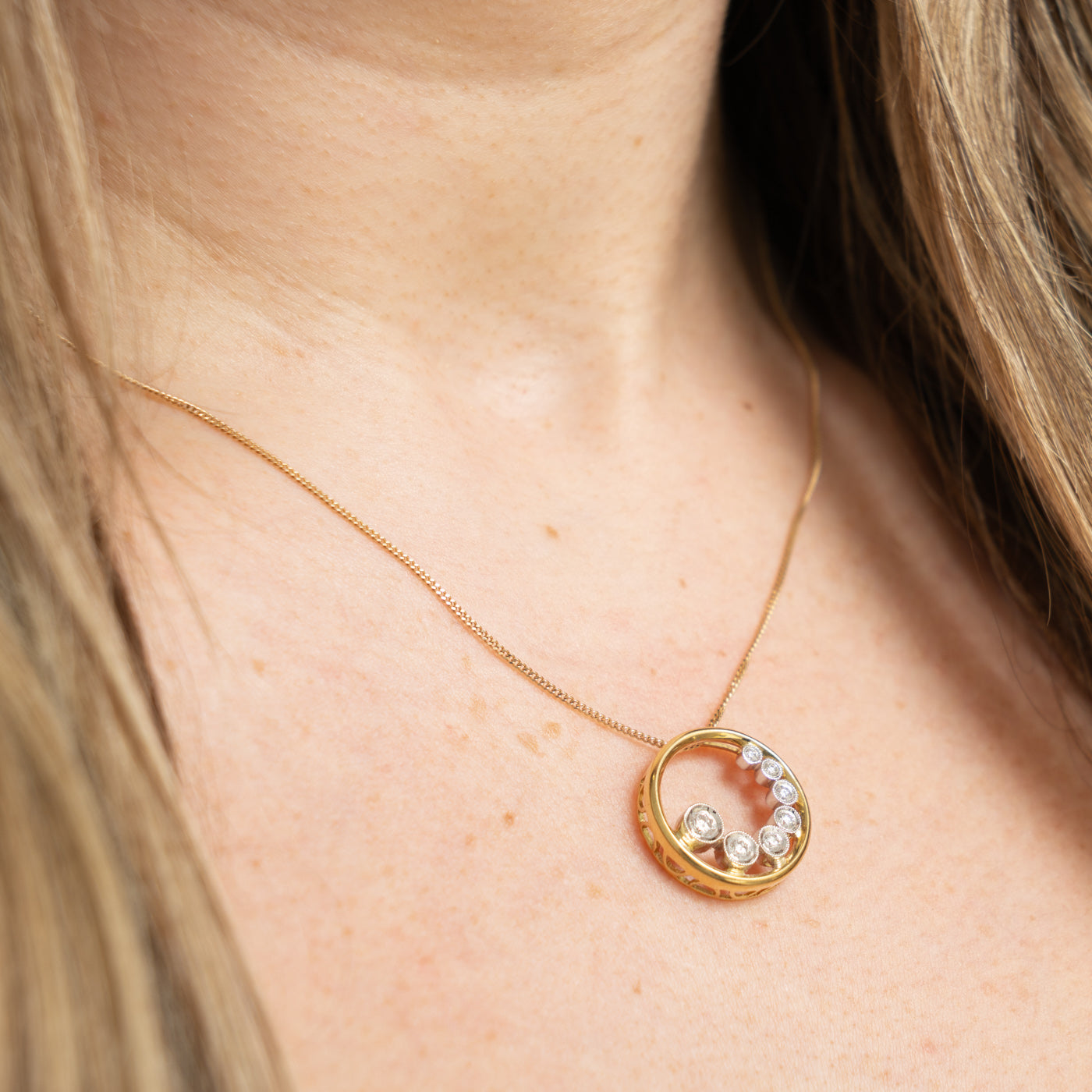 18k Diamond Circle Pendant | 0.39ctw