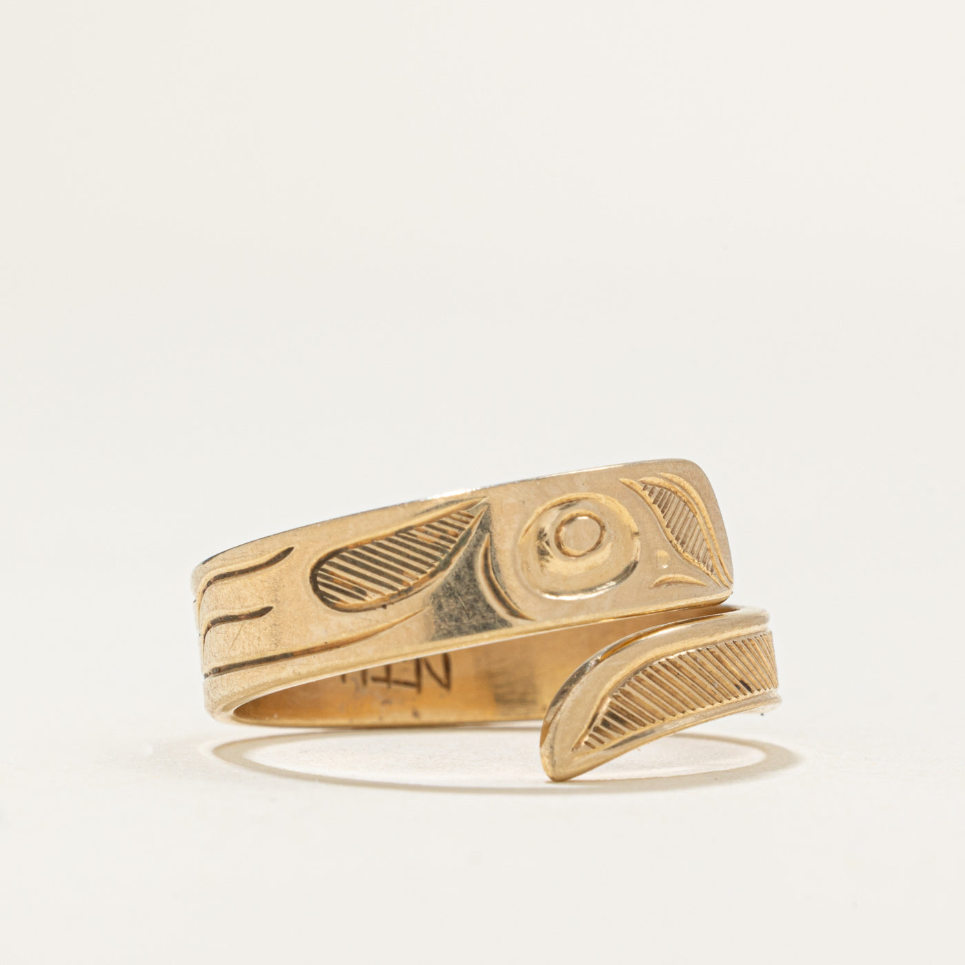 'Bill Helin' 14k Yellow Gold Indigenous Carved Raven Bypass Ring | SZ 6.5