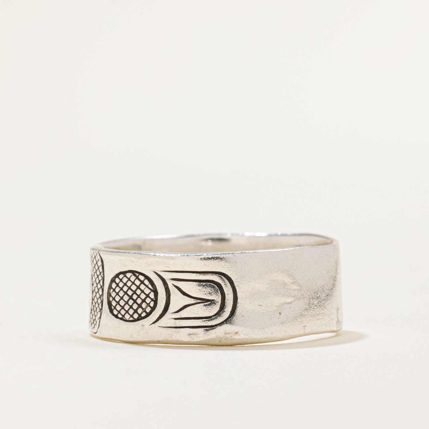 Sterling Silver Indigenous Carved Eagle Ring | 8.75mm | SZ 11.75