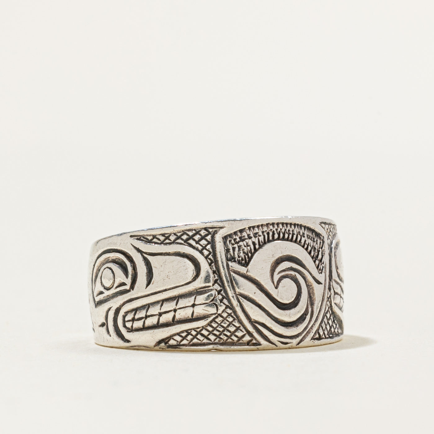 Sterling Silver Indigenous Crest Ring | SZ 6.75