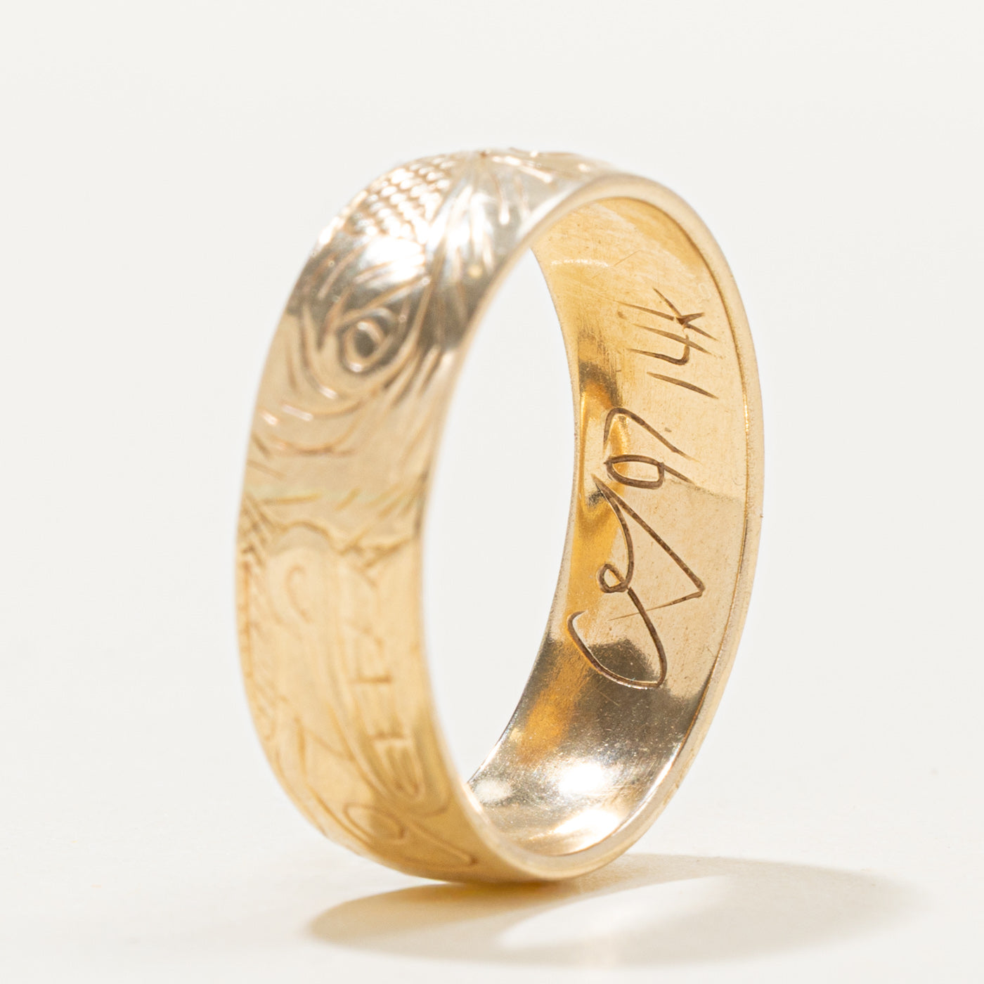 14k Yellow Gold Indigenous Carved Wolf Ring | SZ 9.5