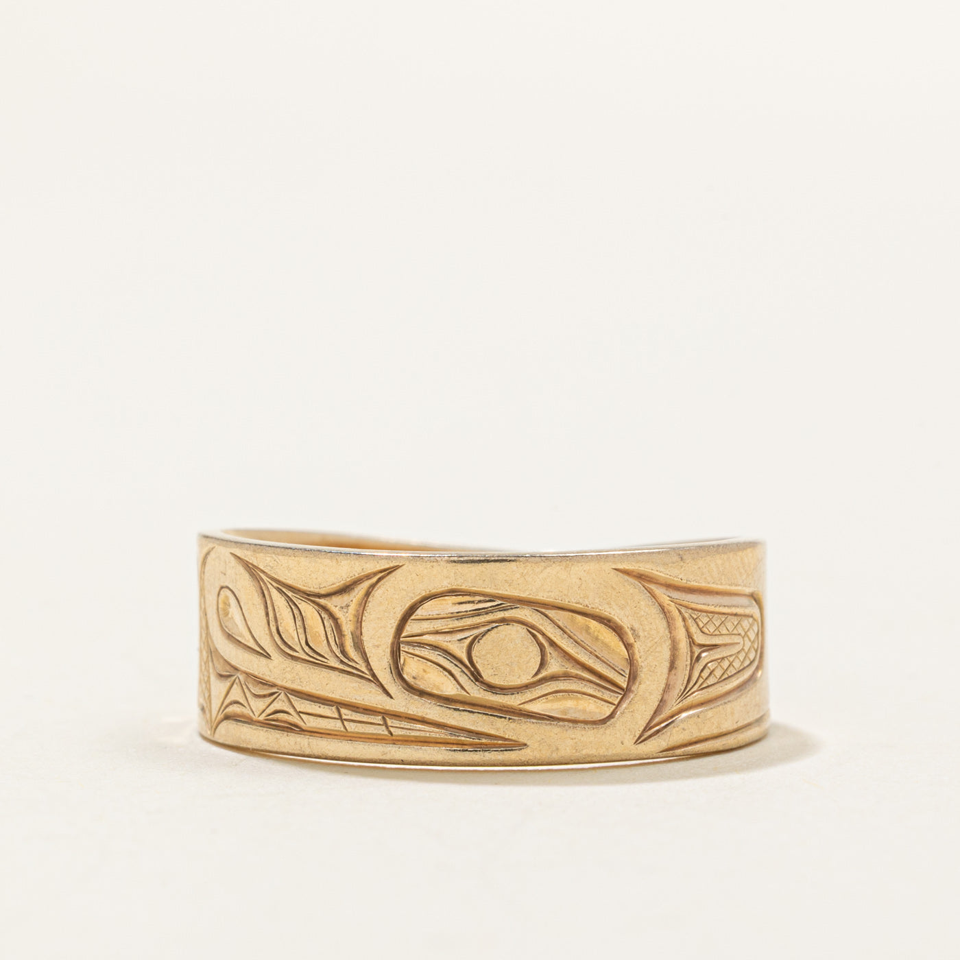 'David Neel' 14k Yellow Gold Indigenous Carved Wolf Ring | SZ 10.5