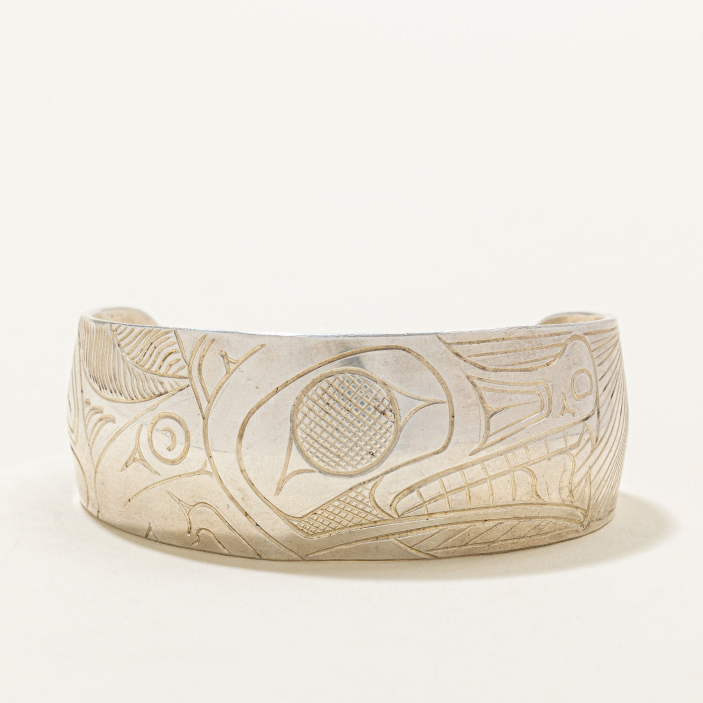 Sterling Silver Indigenous Carved Wolf Cuff | 4.5"