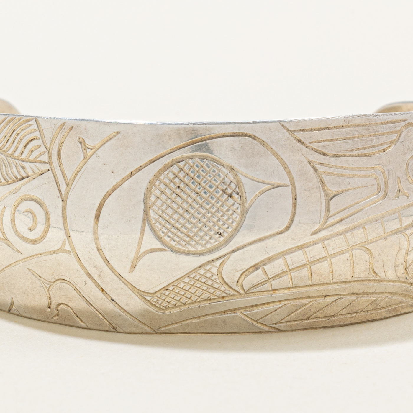 Sterling Silver Indigenous Carved Wolf Cuff | 4.5"
