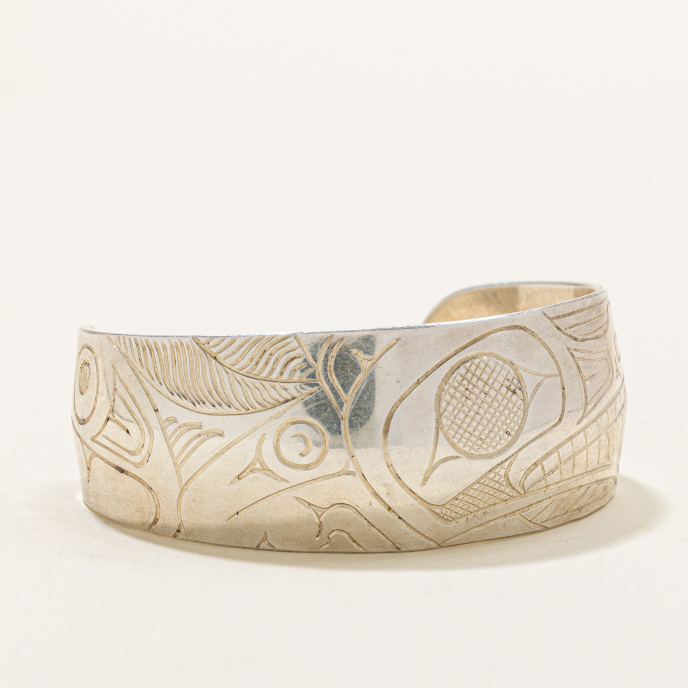 Sterling Silver Indigenous Carved Wolf Cuff | 4.5"