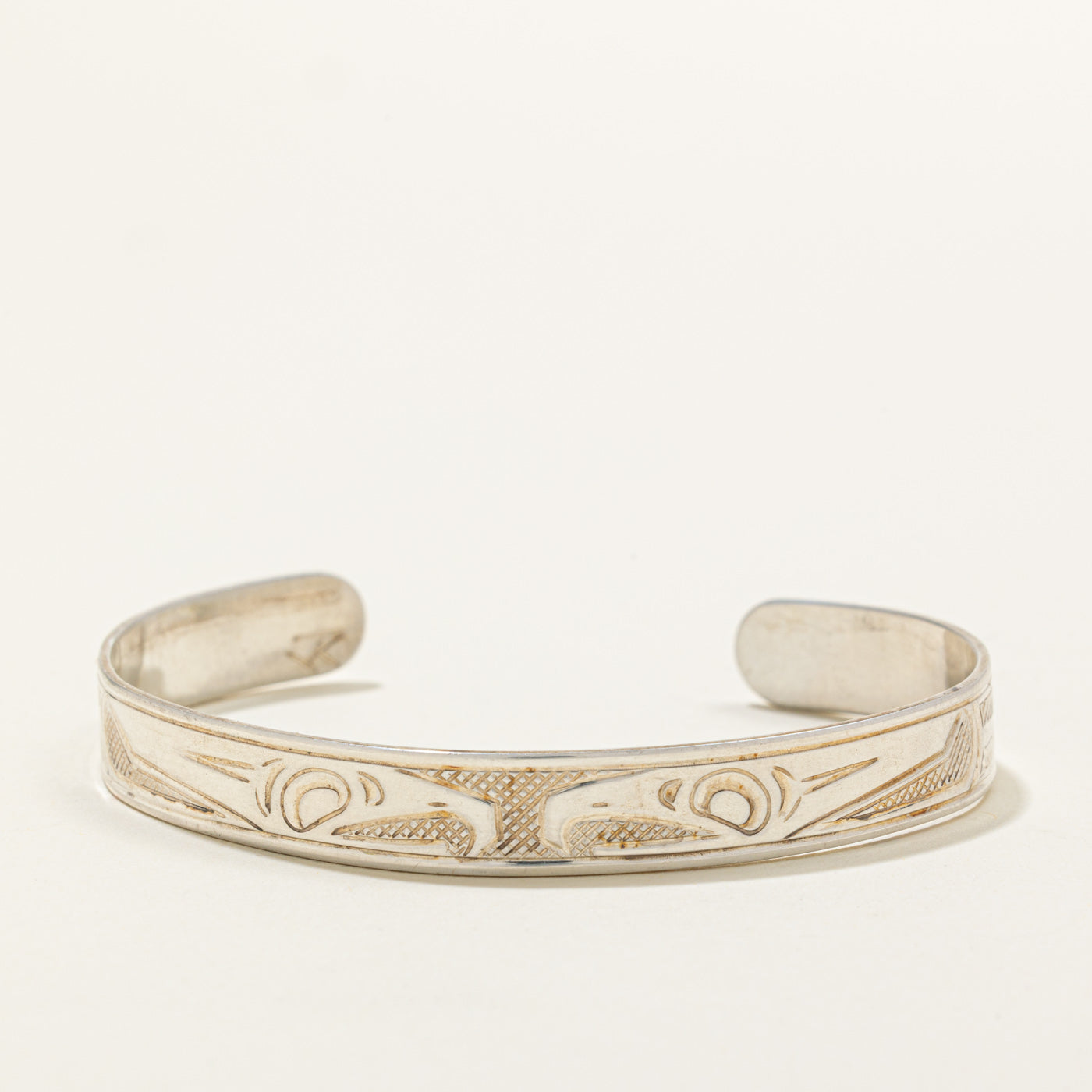 Sterling Silver Indigenous Carved Eagle Split Design Cuff | 6"