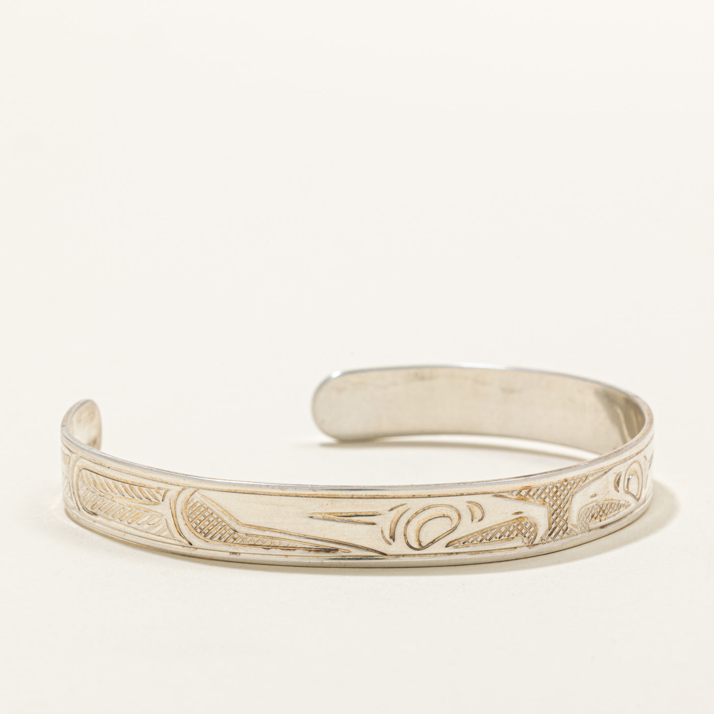 Sterling Silver Indigenous Carved Eagle Split Design Cuff | 6"