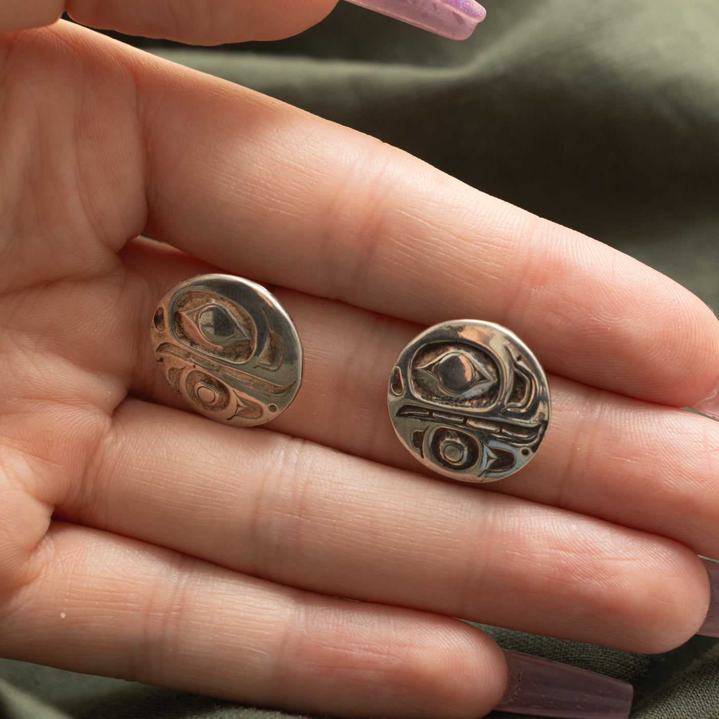 'Phil Janze' Sterlins Silver Indigenous Carved Salmon Studs