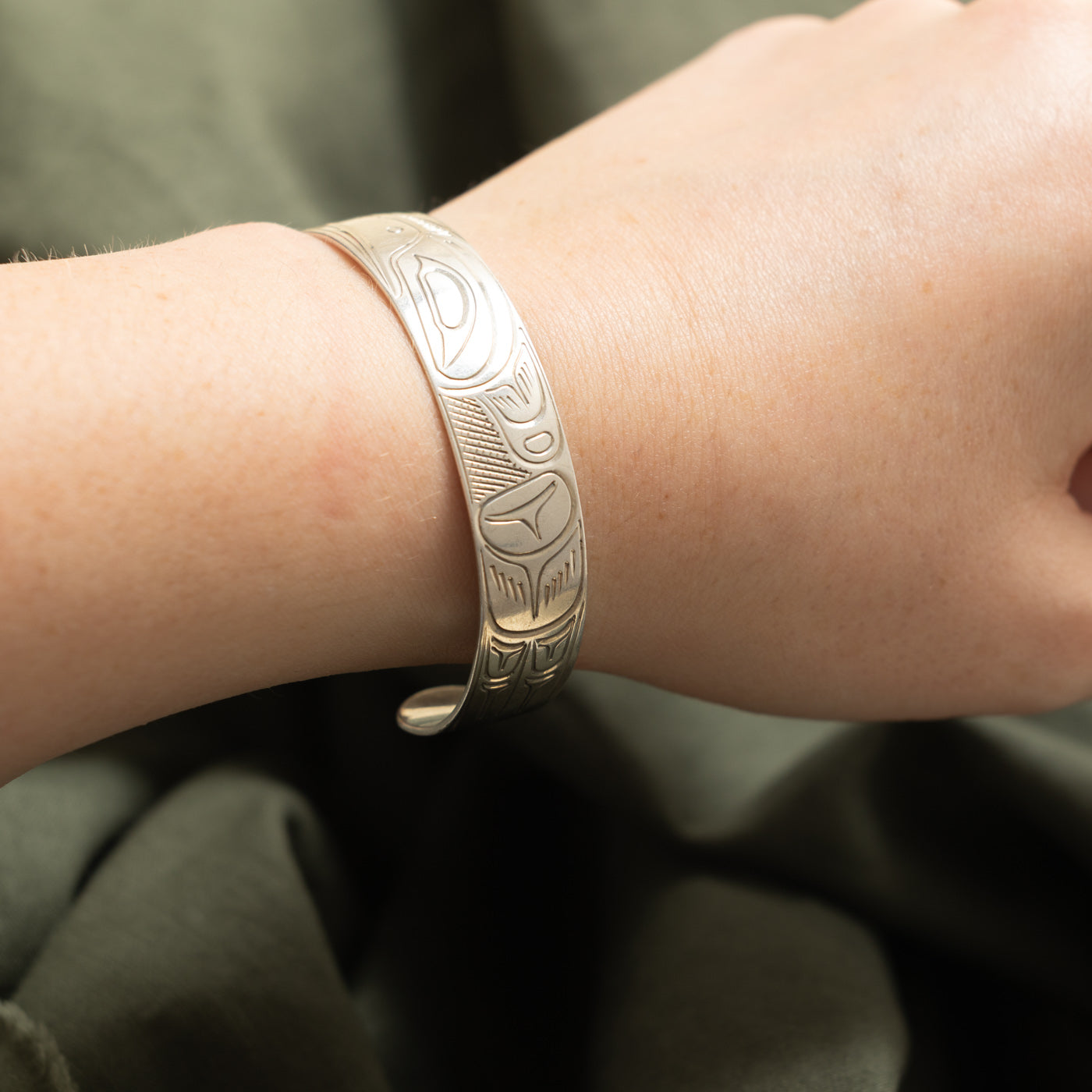 Sterling Silver Indigenous Carved Raven Cuff | 6"