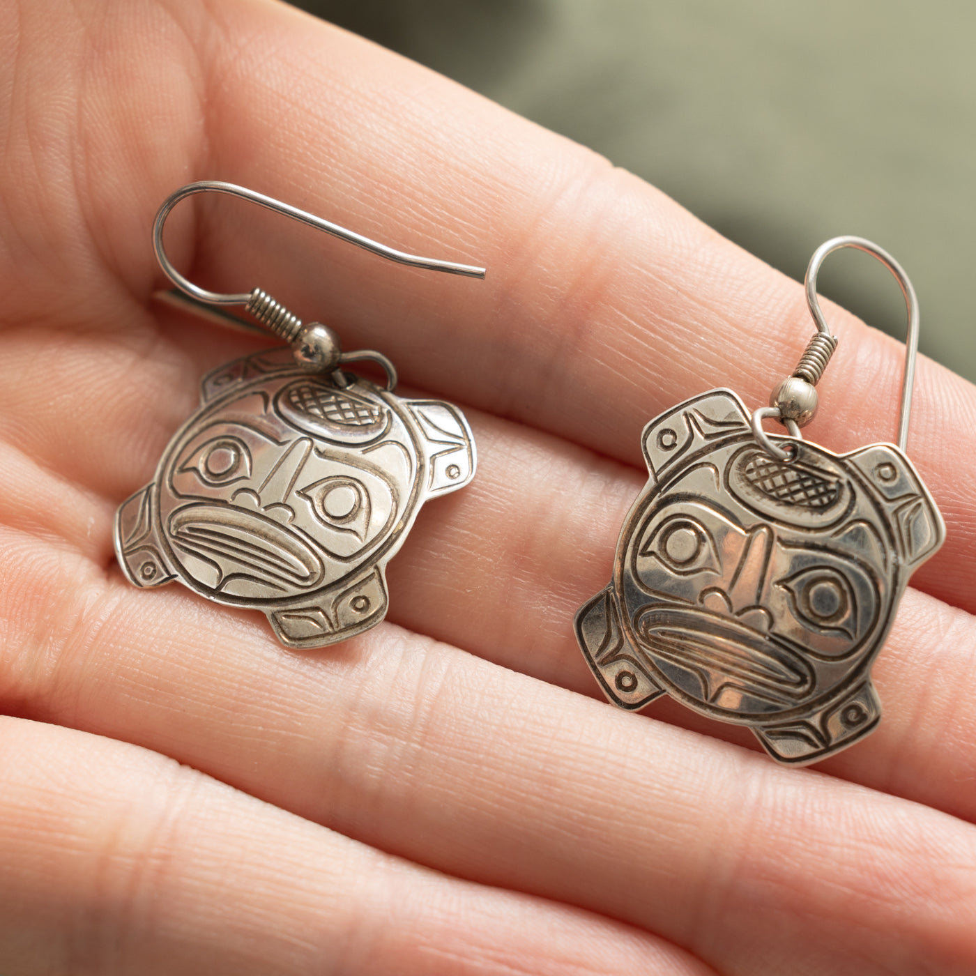 'Travis Henry' Sterling Silver Indigenous Carved Moon Earrings