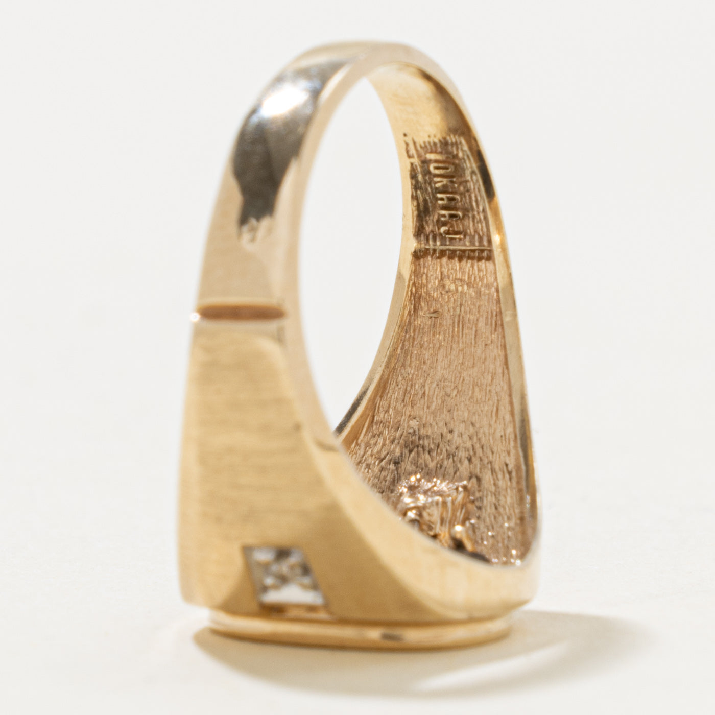 10k Onyx & Diamond Grooved Signet Ring | 0.95ct, 0.01ctw | SZ 9