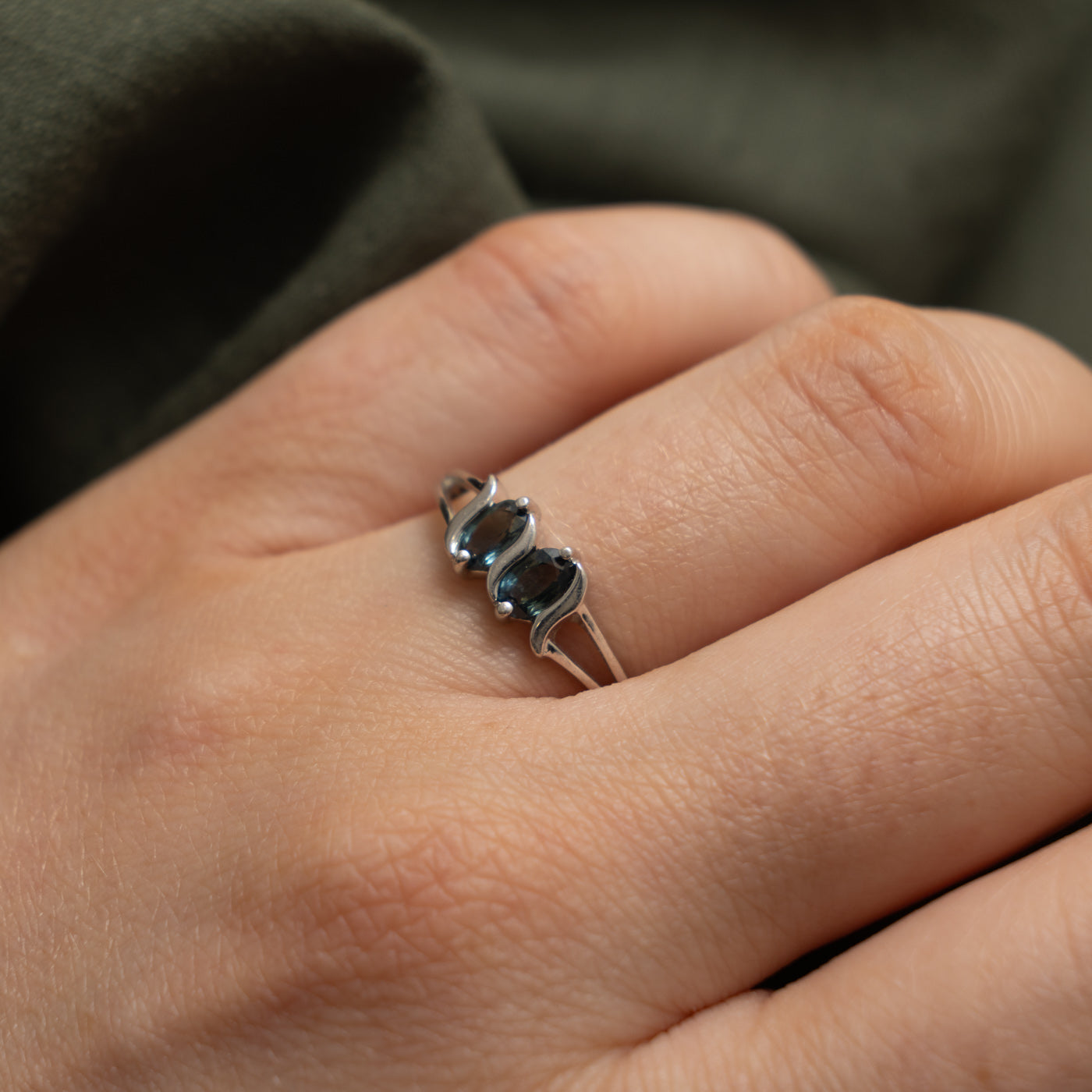 14k Two Stone Sapphire Open Shank Ring | 0.35ctw | SZ 8