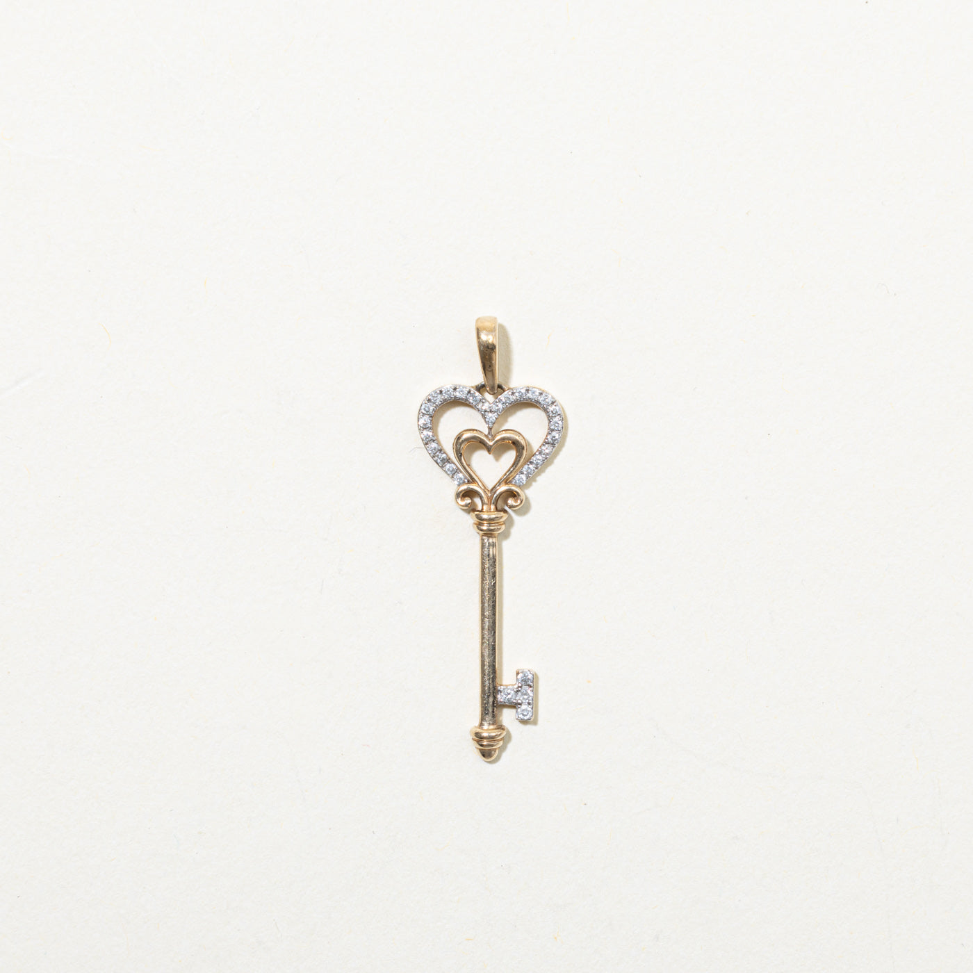 10k Diamond Heart Key Pendant | 0.04ctw