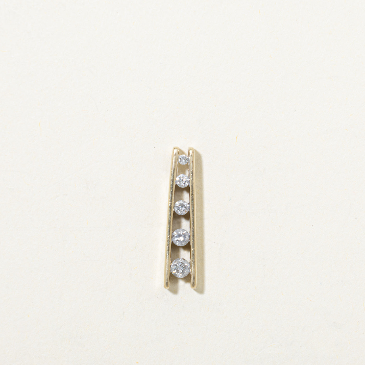 10k Diamond Column Pendant | 0.17ctw