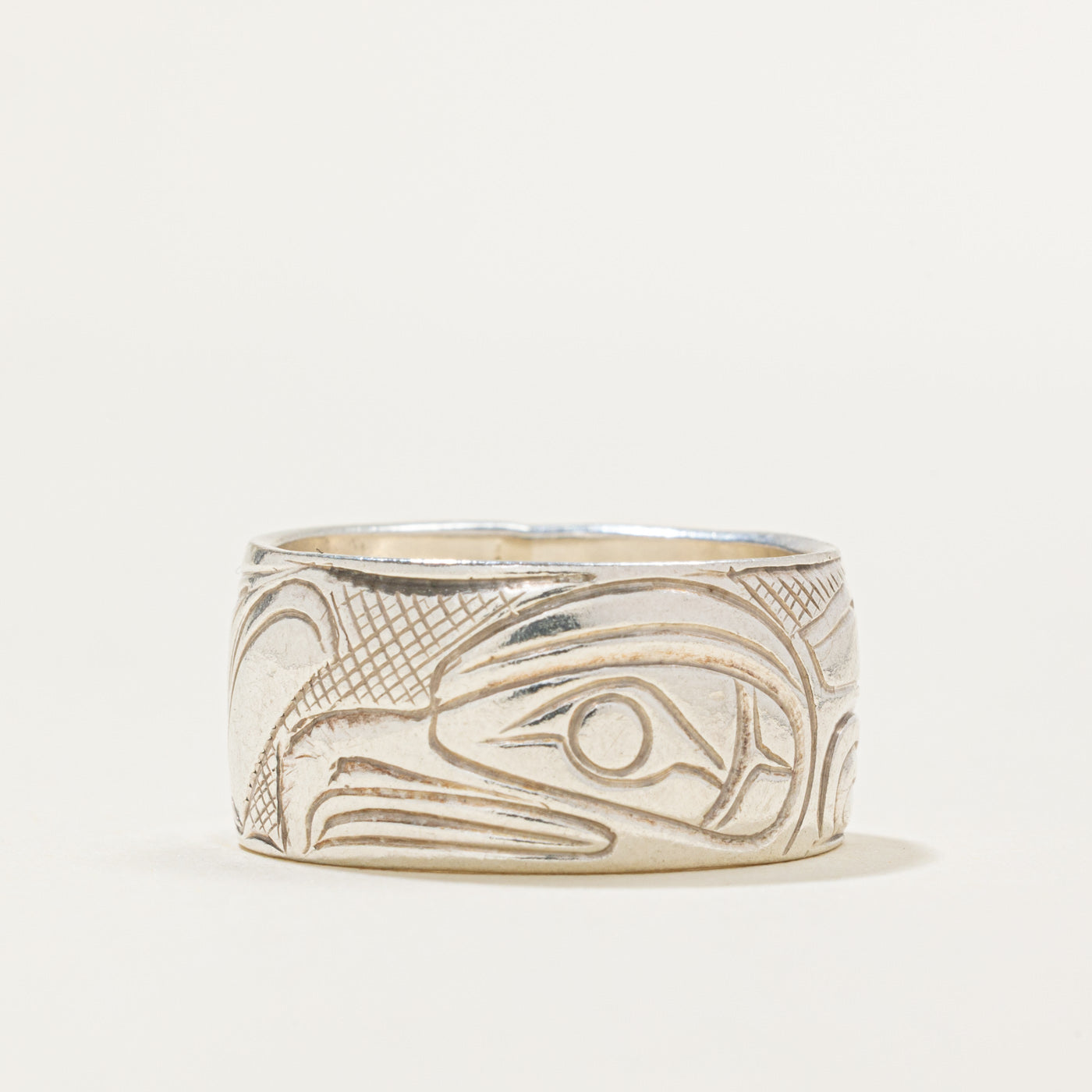 Sterling Silver Indigenous Carved Raven Ring | 9.85mm | SZ 7.25