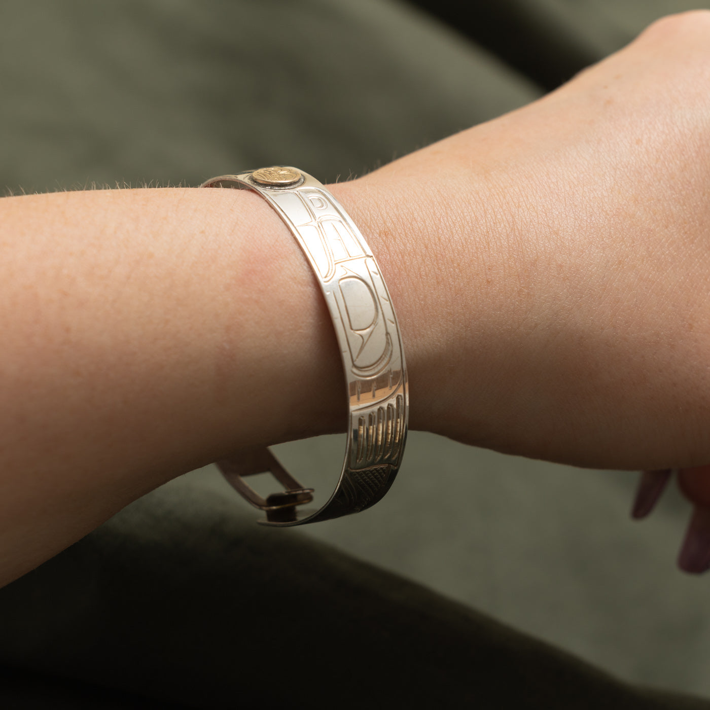 Sterling Silver & 14K Indigenous Carved Wolves & Moon Bangle | 7"